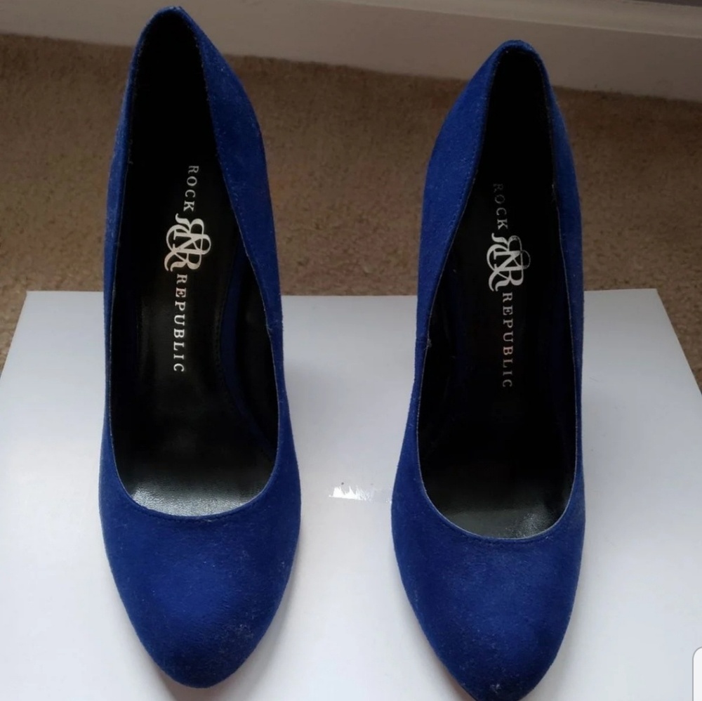 Rock & Republic Pumps